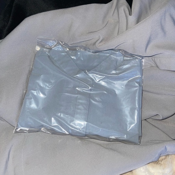 FIGS 'RAFAELA' SCRUB TOP OVERSIZE MANDARIN COLLAR WOMENS (XS) - Picture 6 of 6